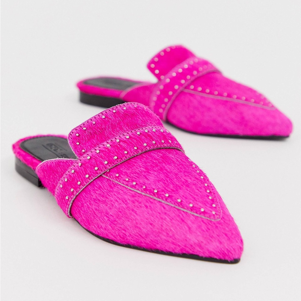 Studded Pink Pointed Toe Mule